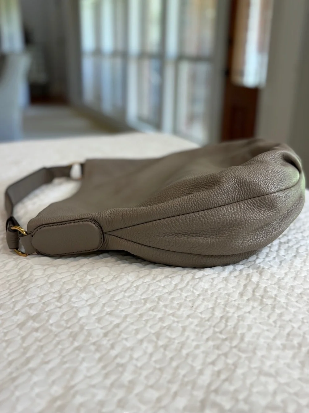 Marc Jacobs Classic Q Hillier Hobo Shoulder Bag wGold Plate GUC Clean Interior🌟